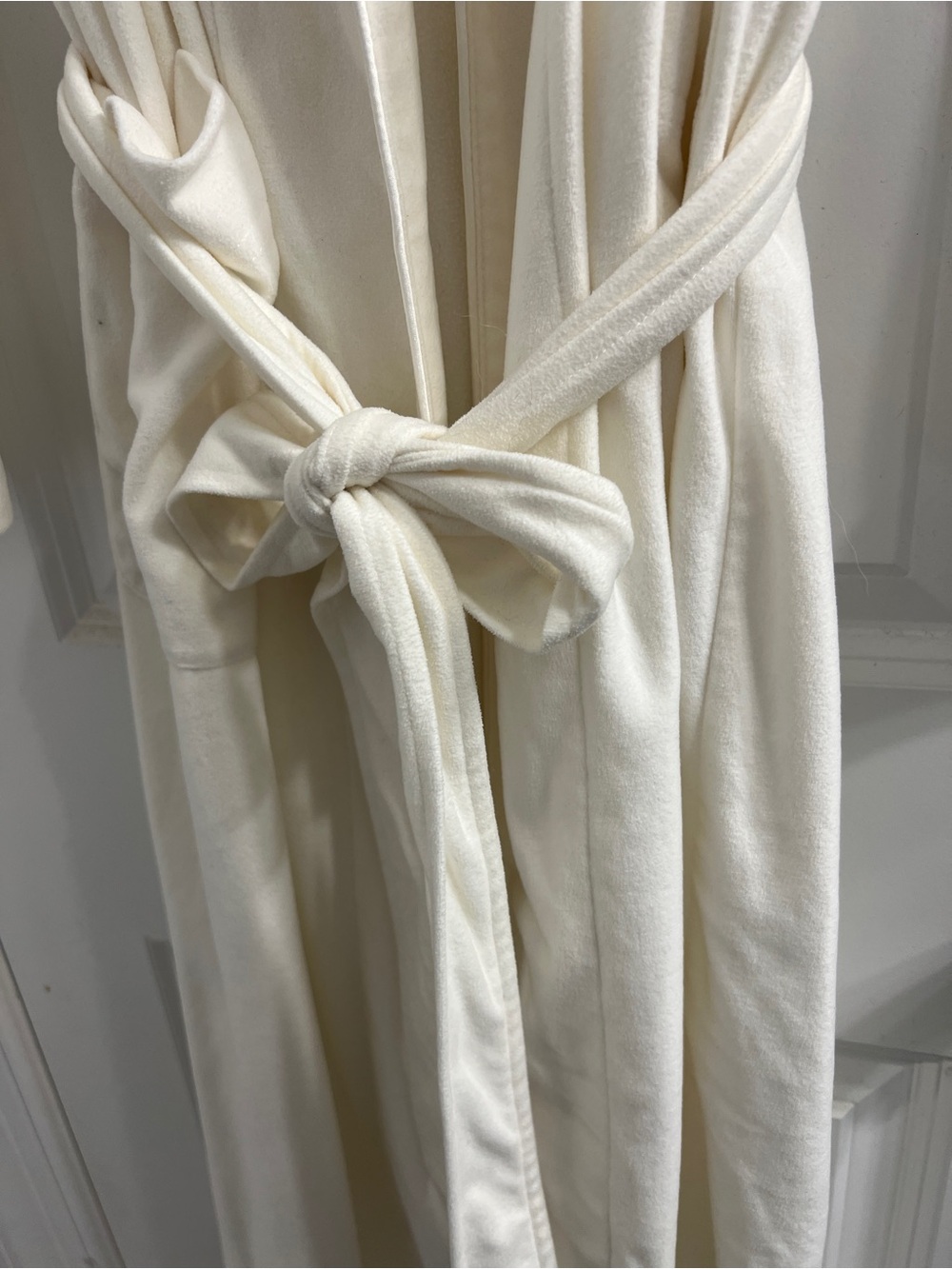 Lauren Ralph Lauren Cream Shawl-Collar Robe - Small- Classic Luxury - Picture 11 of 14